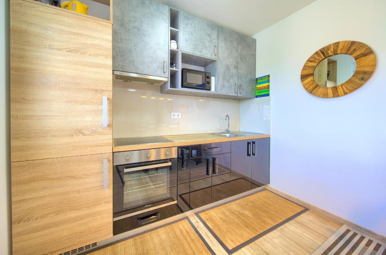 Apartments Nadica Deluxe Malinska Ngoại thất bức ảnh